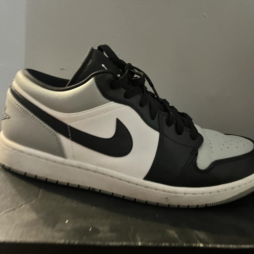 Nike Black and Gray Sneakers